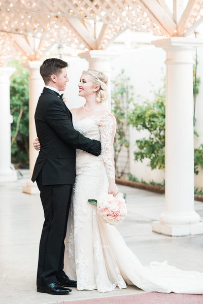 Tucson Z Mansion Wedding Photo of Bride and Groom | Tucson Wedding Photographer | West End Photography