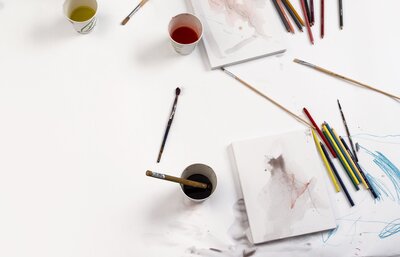 art-supplies-and-painting