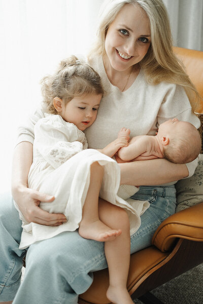 What a in home newborn session with me feels like