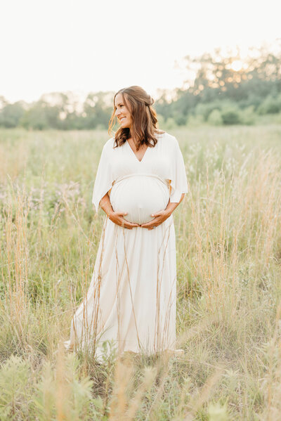 Outdoor Maternity Session in Belleville IL