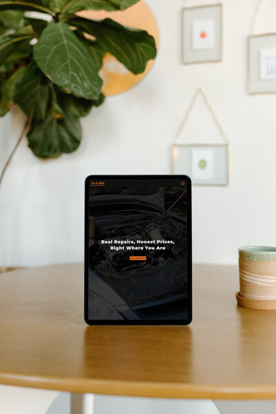 lyss-lane-design-website-ipad-3