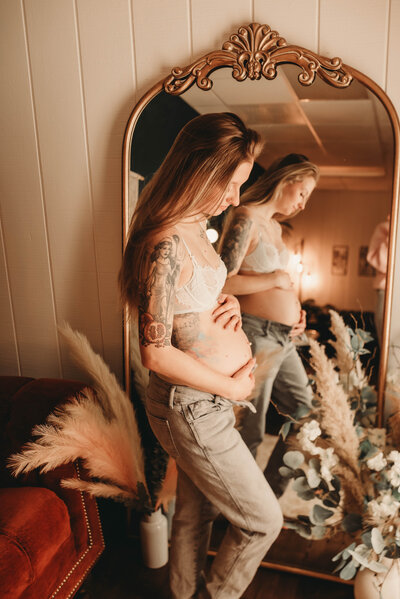 Chester County boudoir photographer, boudoir photography near me, chester county maternity photographer