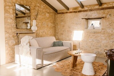 Frankrijk, fotolocatie Frankrijk. Workation Dordogne, binnenlocatie fotoshoot Dordogne, fotoshoot Dordogne, fotostudio Dordogne, daglichtstudio Dordogne, workshoplocatie Dordogne, workationlocatie Frankrijk, eventlocatie Dordogne, fotolocatie Dordogne, filmlocatie frankrijk, filmlocatie Dordogne. Werk Vakantie Frankrijk, werk vakantie Dordoge, WerkVakantie Frankrijk, werkvakantie Dordoge, zakenreis Frankrijk, trouwlocatie Dordogne Nederlandse eigenaar, shootlocatie buitenland, shootlocatie europa, trouwlocatie frankrijk, productielocatie frankrijk, dordogne zakenreis, frankrijk vakantie huis, dordogne warkation, dordogne accommodatie nederlandse eigenaar, dordogne vakantiehuis nederlandse eigenaar, historische workationlocatie europa, unieke workationlocatie frankrijk, work away frankrijk, verblijven in de dordogne, verbllijven in frankrijk, feestlocatie dordogne, feestlocatie frankrijk, kindvriendelijke accommodatie dordogne, kindvriendelijke accommodatie frankrijk, overnachten in de dordogne, roadtrip door de dordogne