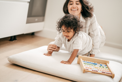 Sleepable Solutions - Certified Pediatric Sleep Consultant - Struggling with early morning wakes? Your toddler is having sleep difficulties? Preschooler is setting sleep boundaries?  Wondering…should I sleep train? Discover how to get your baby to sleep. Free baby and toddler sleep tips. Sleep tips for newborns, infants, toddlers, and preschoolers. Baby sleep help. Get a customized sleep plan for your child.