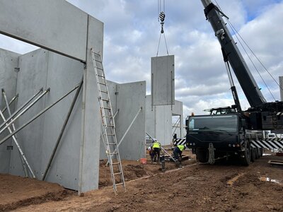 Struttura Detailing with Emily Nair