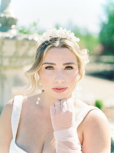 Classic bridal hair with veil styled by Fox Hair, elegant and trusted Calgary, AB wedding hair stylist, featured on the Brontë Bride Vendor Guide.
