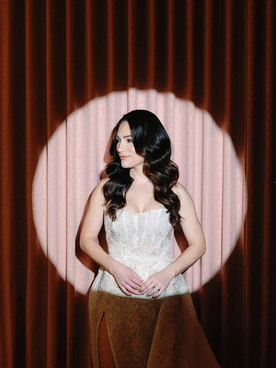 Maryland bride with voluminous Hollywood curls and radiant makeup — vintage-inspired bridal glam by Klover Beauty.