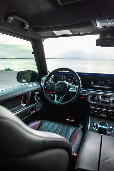 mercedes-g550-matte-manufaktur-night-black-magno-for-rent-in-miami-031