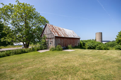 13762 Loyalist Parkway barn (3)