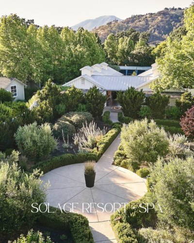 Scenic garden pathways at Solage Calistoga, a modern resort wedding venue in Napa Valley surrounded by nature.