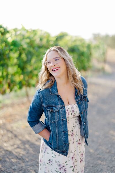 Oahu Photographer Kristen Campbell smiling at camera