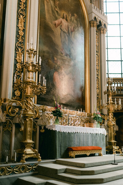A photograph of the altar of Turku cathedral