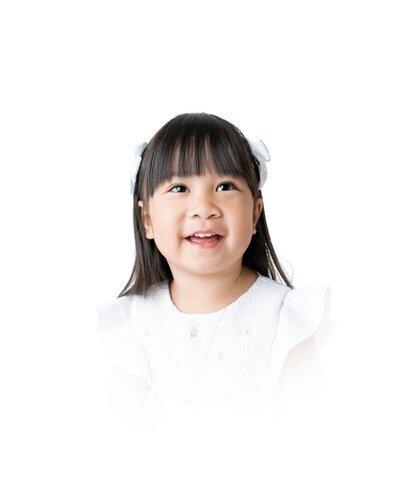 Three year old girl heirloom photography session