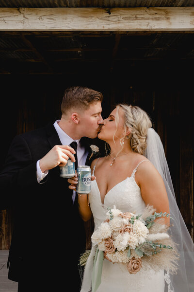 couple kissing on their wedding day | arizona bridals |arizona wedding photography
