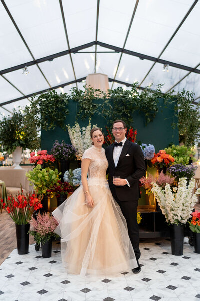 Bride and groom portraits at Nasher Sculpture Center