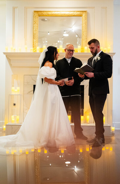 bride-andgroom-candlelit-wedding-in-arkansas-conway-