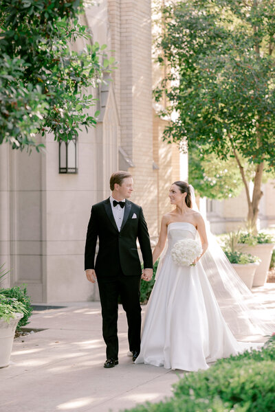 Dallas Wedding Photographer | Sami Kathryn Photography | Joyful - Timeless - Heirloom