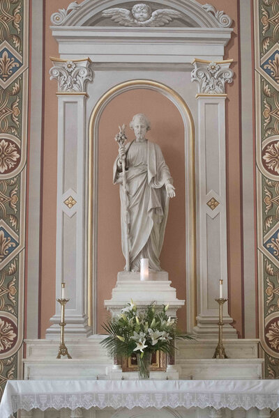 a Catholic statue