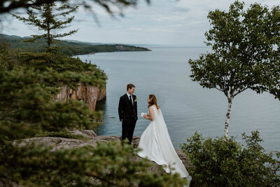 Small wedding Bluefin Bay tettegouch state park Minnesota S+N-8