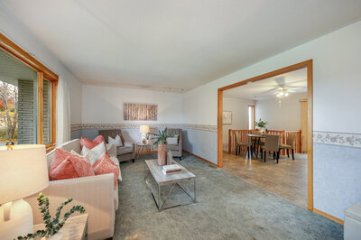 2295 Regional Rd 3 living room (3)