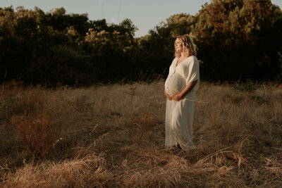 outdoor maternity photographer perth