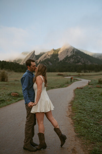 Colorado-based elopement and micro-wedding photographer 9