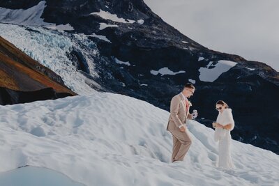 Alaska-Fall-Helicopter-Elopement-A&C_81