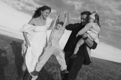 farm family photos, midwest family photographer, documentary photographer, sioux falls family photographer, rcc photography-07