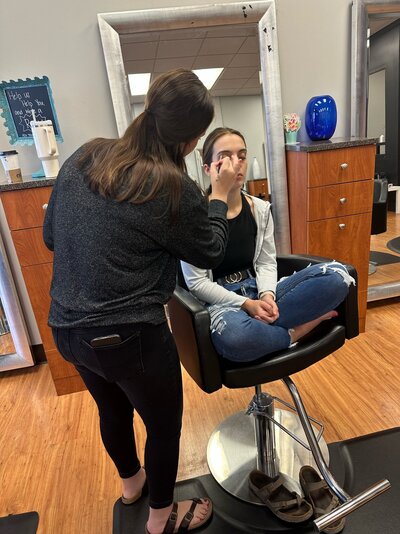 Makeup Artist lessons for salon classes
