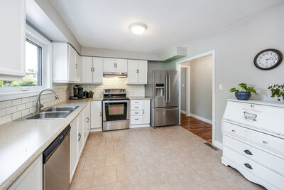 78 Cherry Blossom kitchen (1)