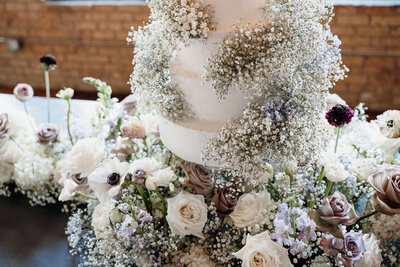 Wedding cake floral