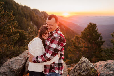 Celebrate your love story with breathtaking Rocky Mountain views captured by Sam Immer Photography, your trusted adventure couple photographer in Colorado.