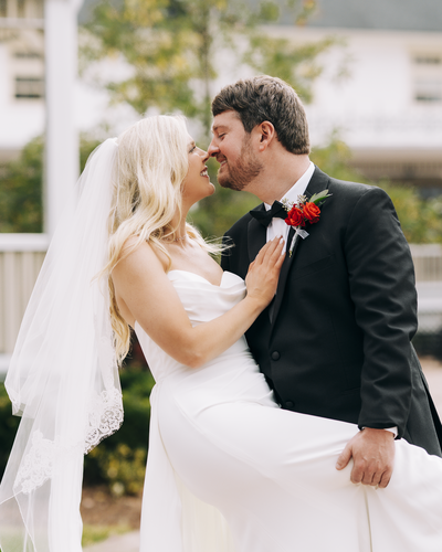 Wedding couple in Oxford, Mississippi, photographed by Jake McAnally of Jake McAnally Photography.
