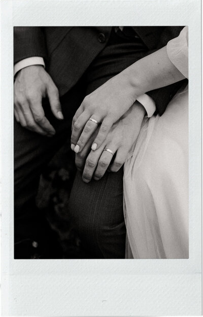 polaroid-mariage-mains