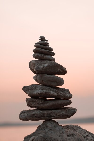 Brooke Calderon Therapy, LMFT practices person-centered therapy for individuals and families in California, using evidence-based practices to manage anxiety, depression, OCD, parenting challenges, life transitions and stressors.