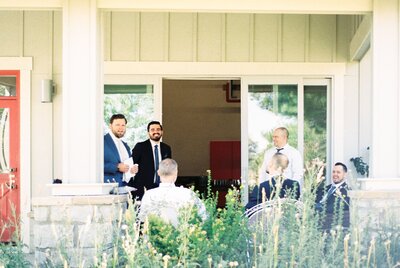 candid wedding day portraits