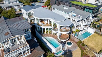 Curved roofline - Wrightsville Beach Custom Build 
