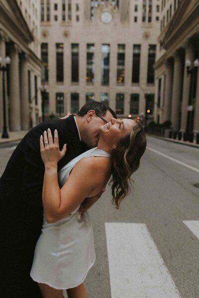 chicago-illinois-engagement-session-romantic-north-ave-black-tie-13