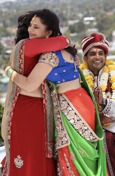 emotional-moments-indian-wedding-portraits 1