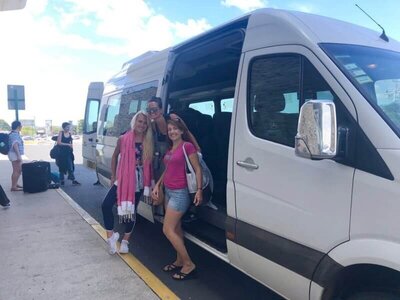 Transportation options for students attending 200-hour yoga teacher training in Costa Rica