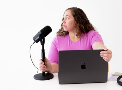 Picture of Pamela with Computer