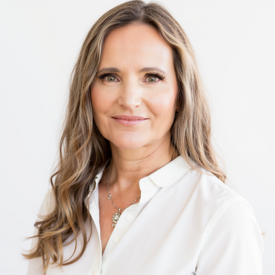 Inge Bundchen provides free skincare consultation