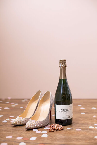 Champagne-Heels-Confetti-on-Floor-1