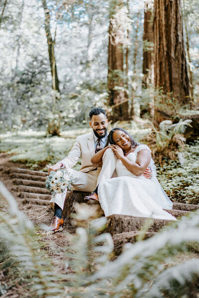 eloping couple in the california redwoods