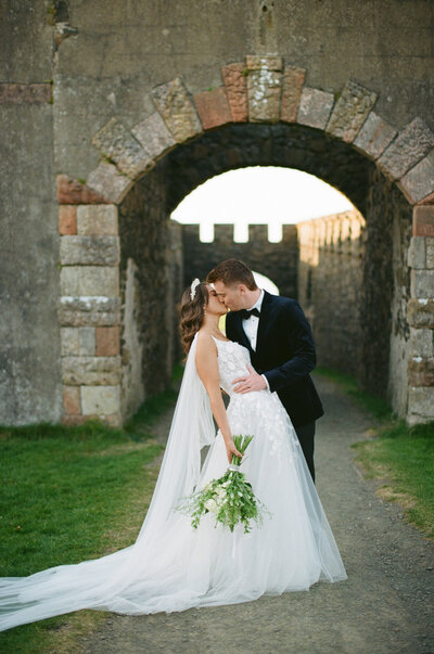 NORTHERN IRELAND ELOPEMENT MUSSENDEN CASTLE