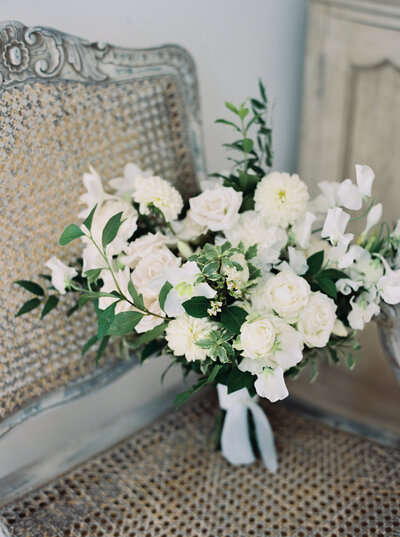 lily-paloma-wedding-florist-france-french-chateau (10)