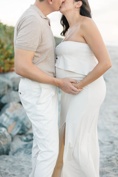 beach romantic maternity session at sunset