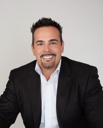 Transform your online presence with a powerful corporate headshot by Ingrid Photography. Elevate your website's impact today!
