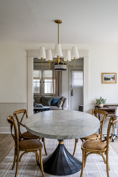 Exquisite Dining Area Interior Design for an Elegant and Inviting Space