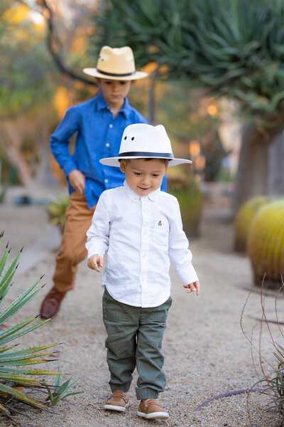 san-diego-family-photo-session-balboa-park-desert-garden-ConnieHanks_8767OCHOA